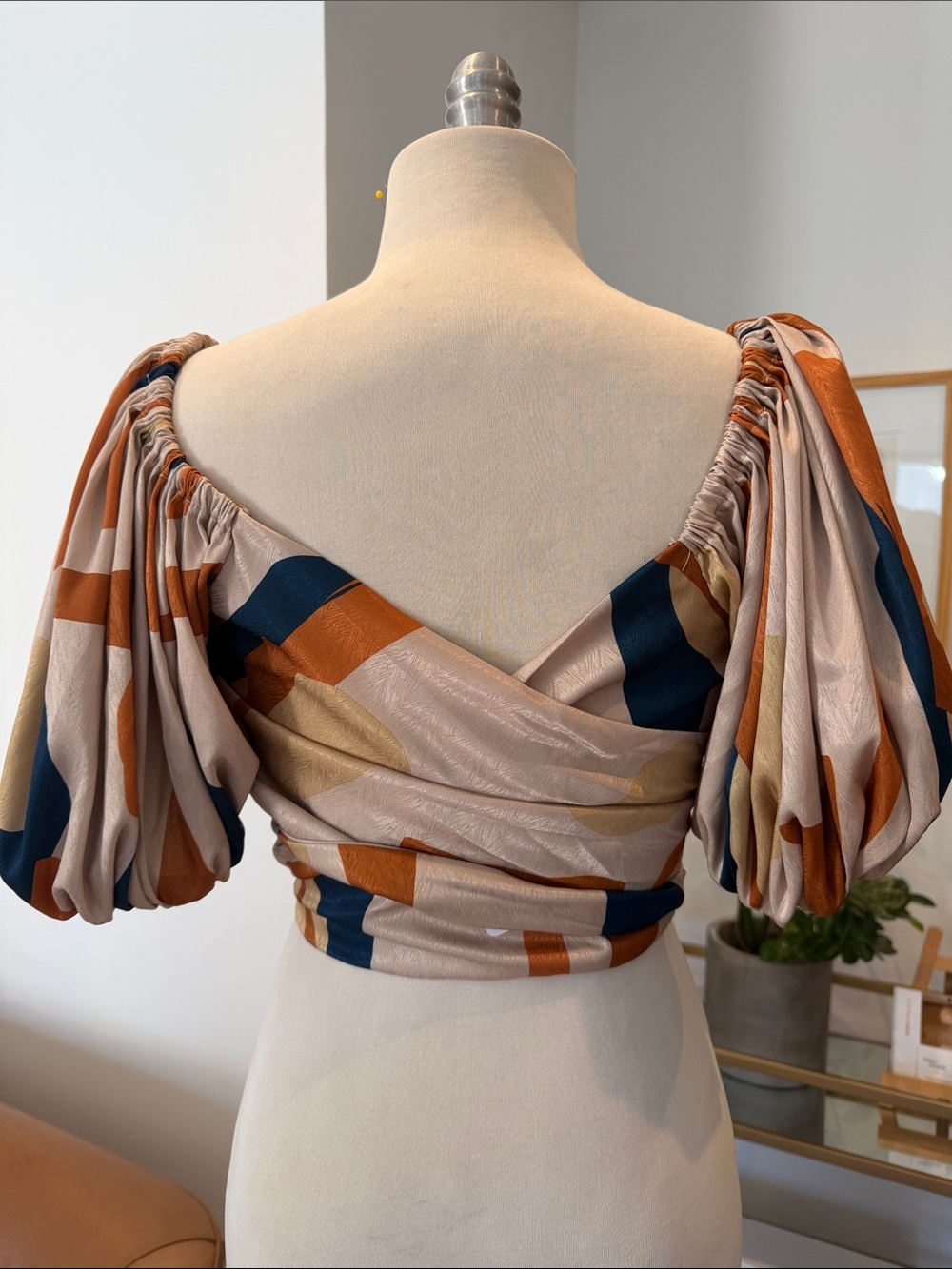 Diarrablu Abstract Wrap Crop Top - Beige, Rust & Navy